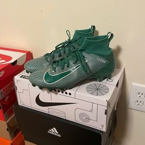 Nike Vapor cleats great condition size 11.5